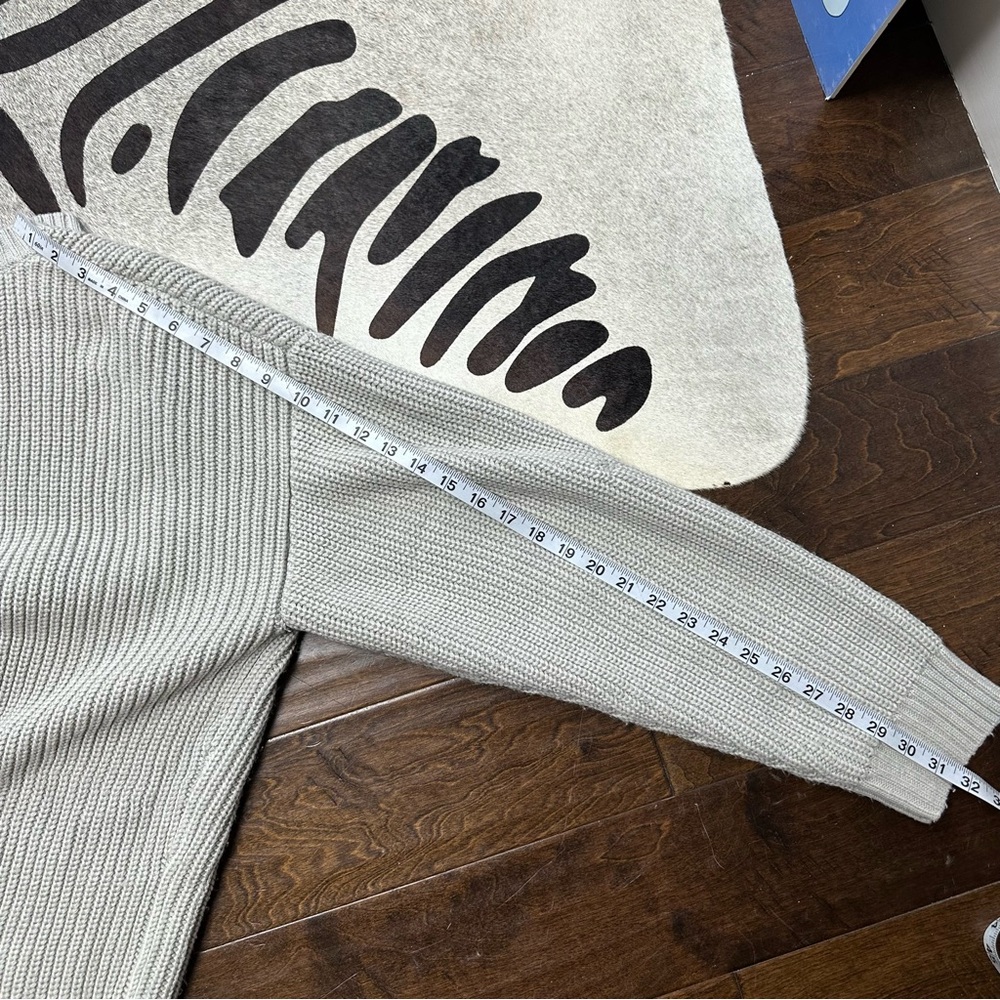 Boohoo Man Distressed Boxy Fit Sweater - Picture 10 of 10